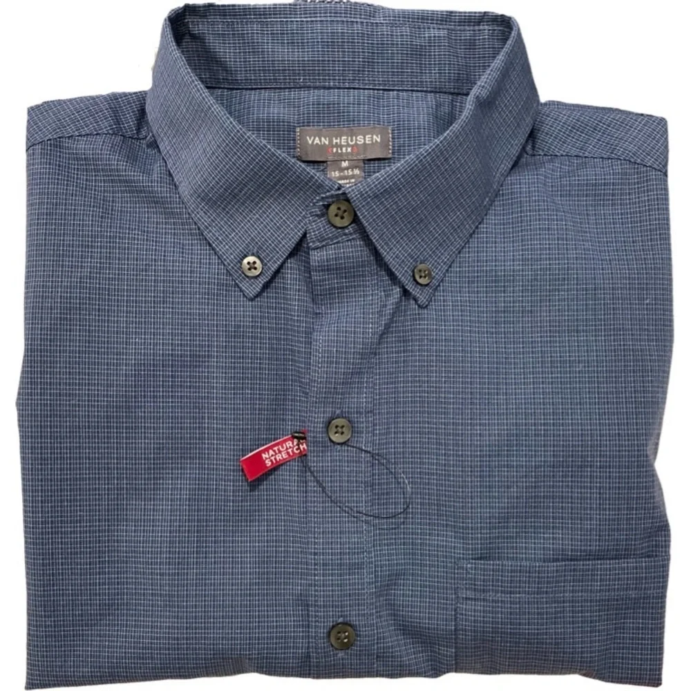 Van Heusen Men’s Short Sleeve Button Up. NWOT - Picture 2 of 5